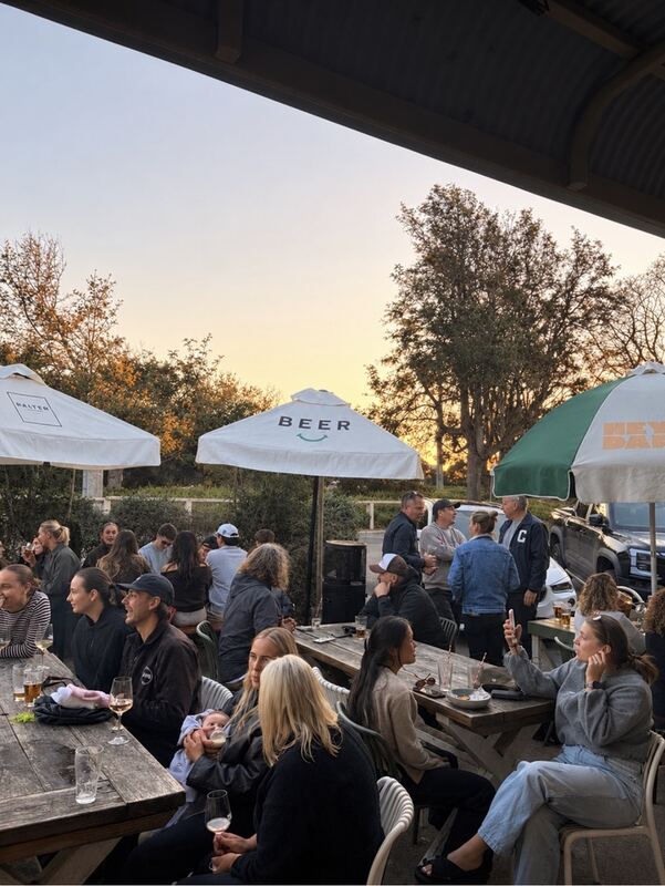 A busy evening on the Hey Darl deck