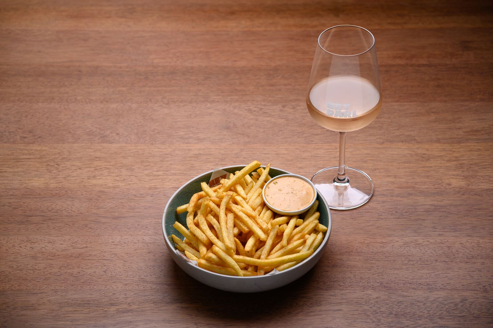 Friday special: fries & French Rosé